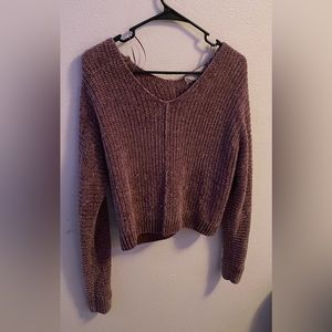 Cute cropped pink sweater